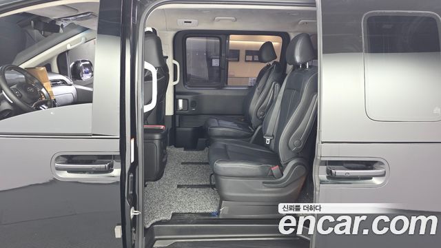Hyundai Staria L3.5 Lounge 9-Seater Prestige 2022 — фото 26