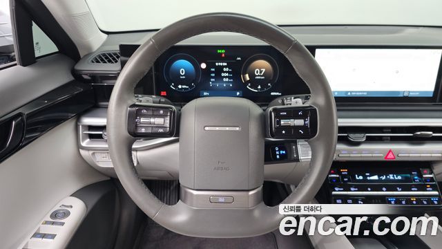 Hyundai Grandeur (GN7) 2,5 Gasoline 2WD Premium 2023 — фото 13