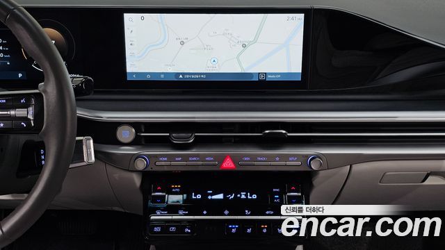 Hyundai Grandeur (GN7) 2,5 Gasoline 2WD Premium 2023 — фото 19
