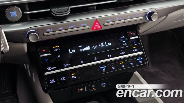 Hyundai Grandeur (GN7) 2,5 Gasoline 2WD Premium 2023 — фото 28
