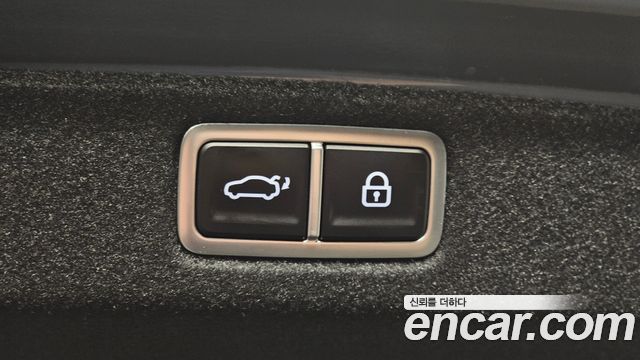 Hyundai Grandeur (GN7) 2,5 Gasoline 2WD Premium 2023 — фото 33