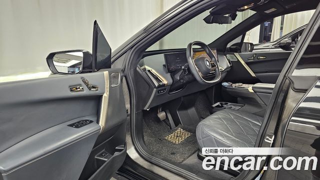 BMW iX xDrive50 Sports Plus 2022 — фото 10