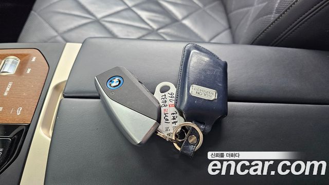 BMW iX xDrive50 Sports Plus 2022 — фото 15