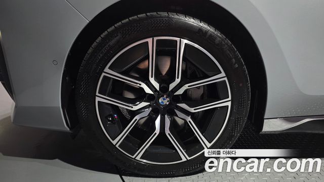 BMW 7 Series (G70) 740i xDrive M Sport 2025 — фото 5