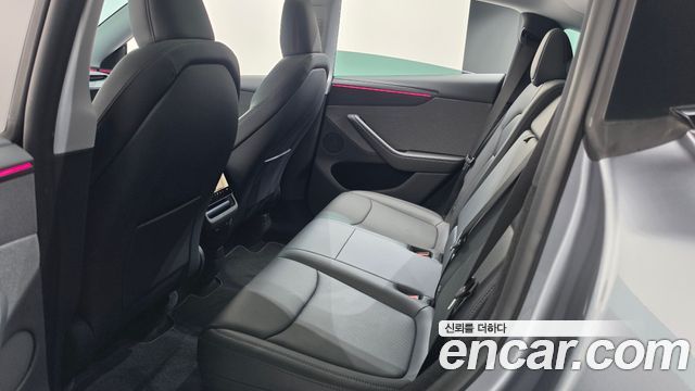 Tesla Model Y RWD 2025 — фото 19