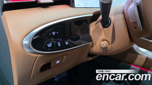 Genesis GV70 2.5T Gasoline 2WD 2025 — фото 12