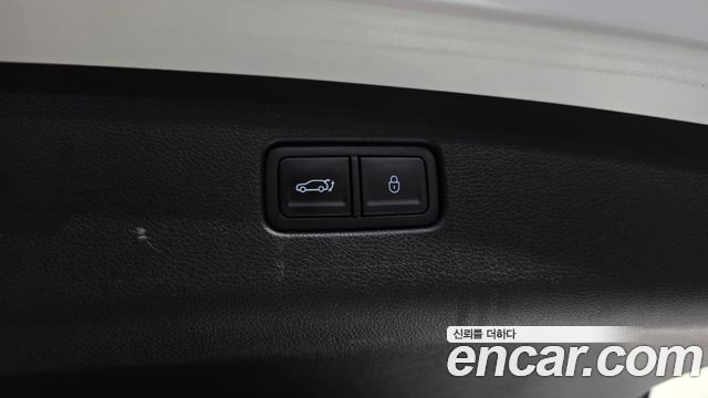 Genesis GV70 2.5T Gasoline 2WD 2025 — фото 19