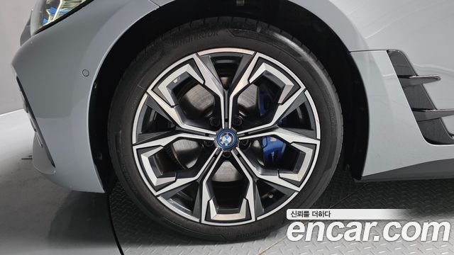 BMW i4 eDrive40 M Sports Pro 2023 — фото 5