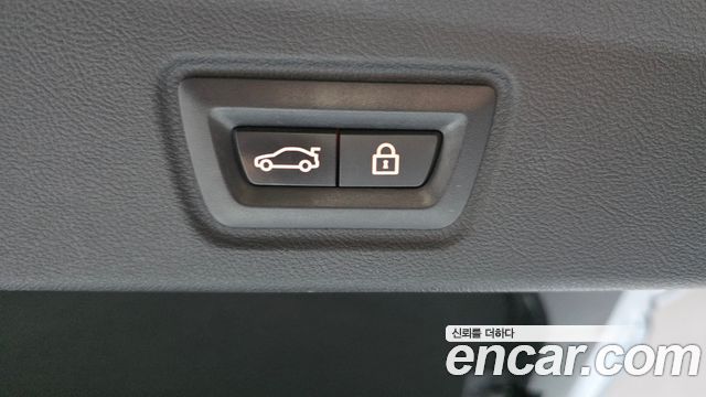 BMW i4 eDrive40 M Sports Pro 2023 — фото 16