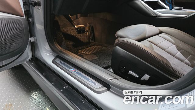 BMW i4 eDrive40 M Sports Pro 2023 — фото 35