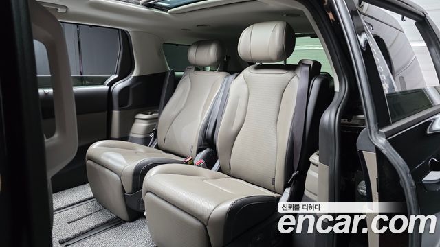 Kia Carnival (IV) HEV 7seater Signature 2025 — фото 12
