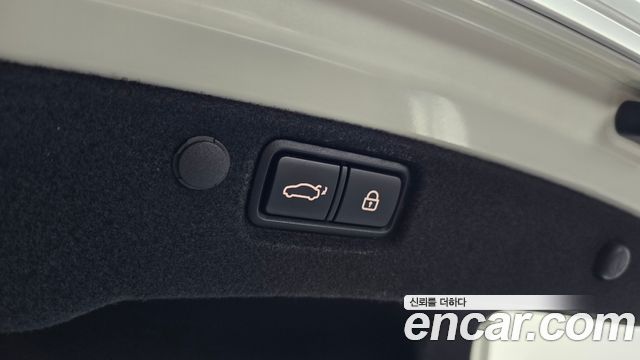 Kia K7 Premier 3.0 GDI Signature 2020 — фото 27