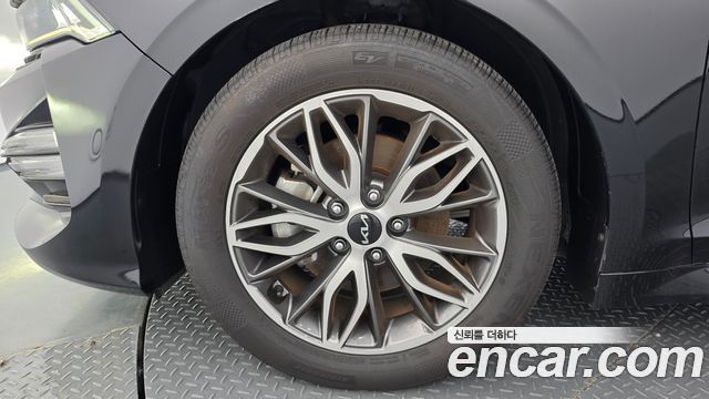 Kia K5 (III) 2.0 Prestige 2022 — фото 5