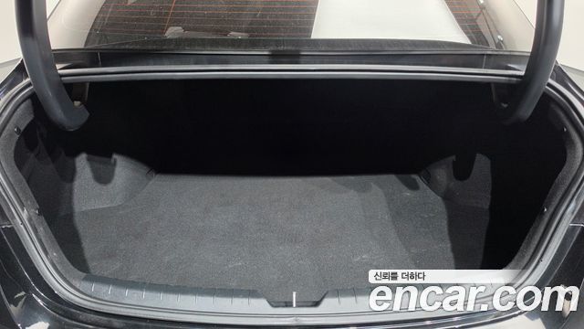 Kia K5 (III) 2.0 Prestige 2022 — фото 16