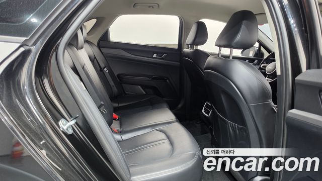 Kia K5 (III) 2.0 Prestige 2022 — фото 18