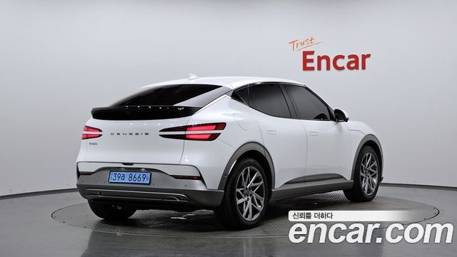 Genesis GV60 Standard AWD 2022 — фото 2