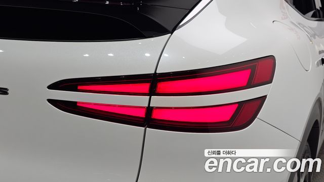 Genesis GV60 Standard AWD 2022 — фото 23