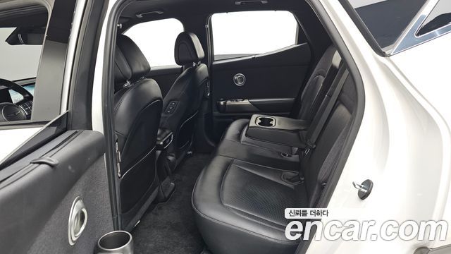 Genesis GV60 Standard AWD 2022 — фото 26