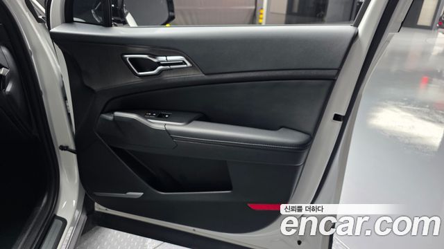 Kia Sportage (V) Gasoline 1.6 Turbo 2WD Signature X Line 2025 — фото 25
