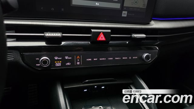 Kia Sportage (V) Gasoline 1.6 Turbo 2WD Signature X Line 2025 — фото 30
