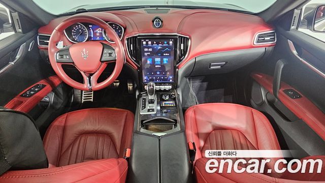 Maserati Ghibli 3.0S Q4 3rd 2015 — фото 7