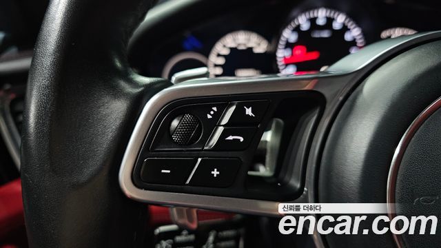 Porsche Panamera (971) 3.0 AWD 2020 — фото 20