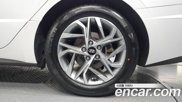 Hyundai Sonata (DN8) 2.0 LPG(rental car) Style 2020 — фото 21