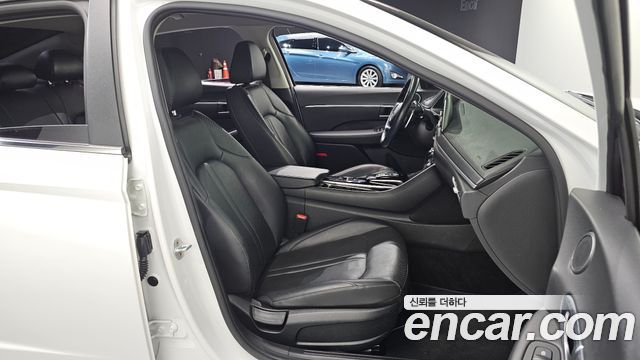Hyundai Sonata (DN8) 2.0 LPG(rental car) Style 2020 — фото 26
