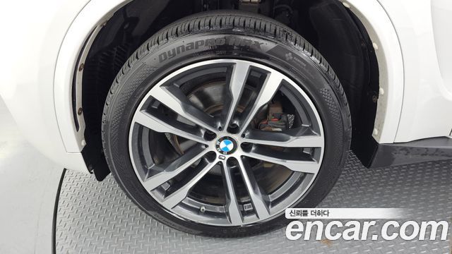 BMW X5 (F15) xDrive 40d 2017 — фото 5