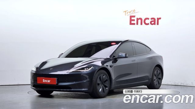 Tesla Model 3 RWD