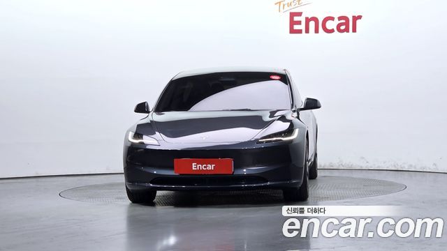 Tesla Model 3 RWD 2025 — фото 3