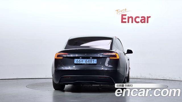 Tesla Model 3 RWD 2025 — фото 4