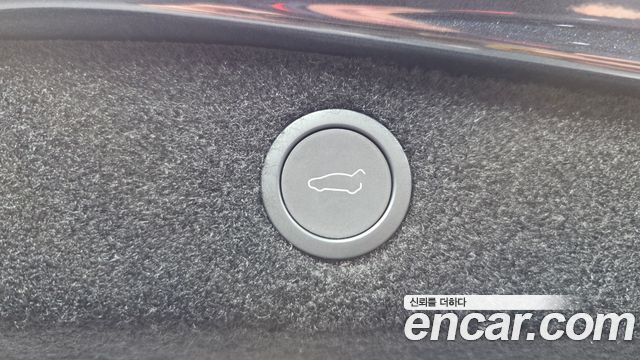 Tesla Model 3 RWD 2025 — фото 17