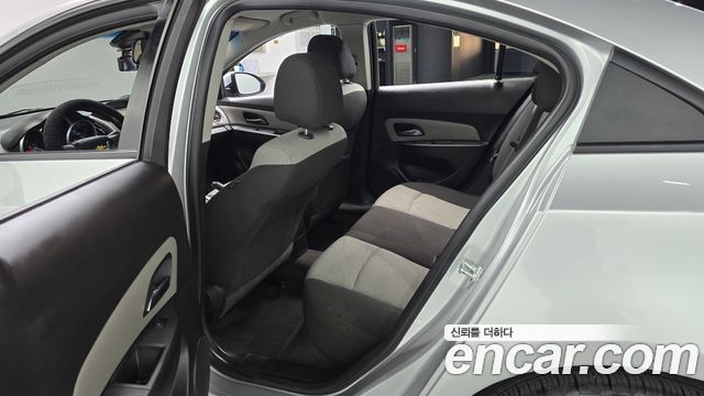 Chevrolet Cruze 1.8 LS+ 2014 — фото 11