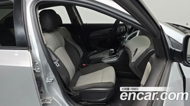 Chevrolet Cruze 1.8 LS+ 2014 — фото 26