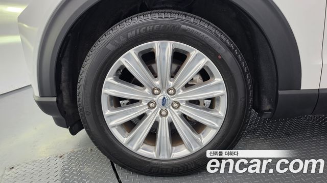 Ford Explorer (VI) 2.3 LimIted 4WD 2020 — фото 5