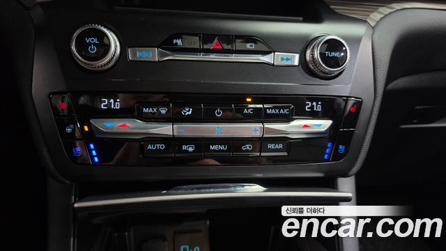 Ford Explorer (VI) 2.3 LimIted 4WD 2020 — фото 39