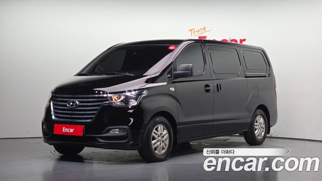 Hyundai Grand Starex Van 3-Seater Smart 2020 — фото 1