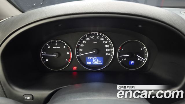Hyundai Grand Starex Van 3-Seater Smart 2020 — фото 8