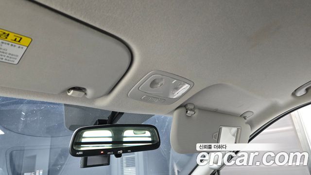 Hyundai Grand Starex Van 3-Seater Smart 2020 — фото 17