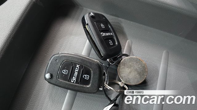 Hyundai Grand Starex Van 3-Seater Smart 2020 — фото 18