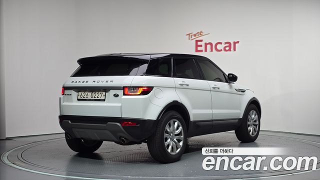 Land Rover Range Rover Evoque 2.0 TD4 SE 2016 — фото 2