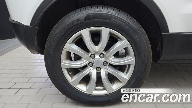 Land Rover Range Rover Evoque 2.0 TD4 SE 2016 — фото 5