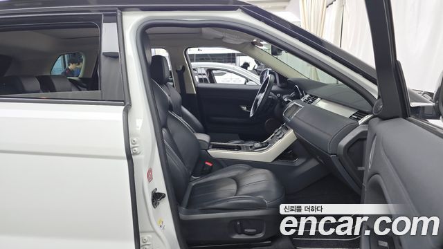 Land Rover Range Rover Evoque 2.0 TD4 SE 2016 — фото 11
