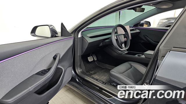 Tesla Model 3 RWD 2025 — фото 10