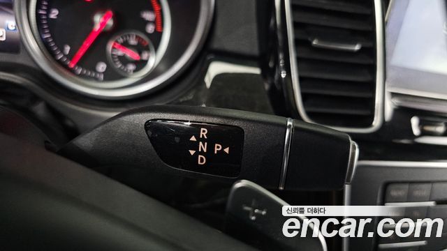 Mercedes-Benz GLS-Class (X166) GLS350 d 4MATIC 2017 — фото 9