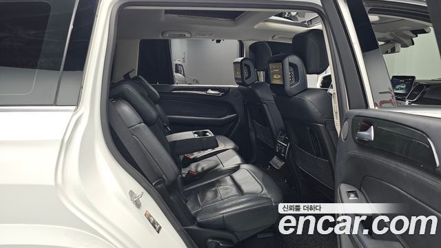 Mercedes-Benz GLS-Class (X166) GLS350 d 4MATIC 2017 — фото 26