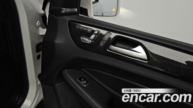 Mercedes-Benz GLS-Class (X166) GLS350 d 4MATIC 2017 — фото 29