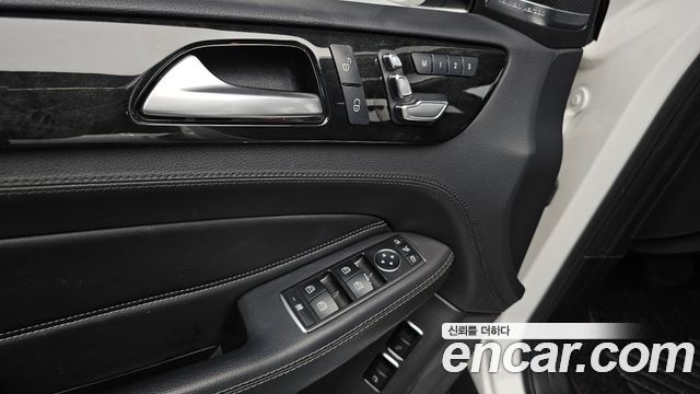 Mercedes-Benz GLS-Class (X166) GLS350 d 4MATIC 2017 — фото 30