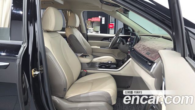 Kia Carnival (IV) Gasoline 7-Seater Hi-Limousine Signature 2023 — фото 11
